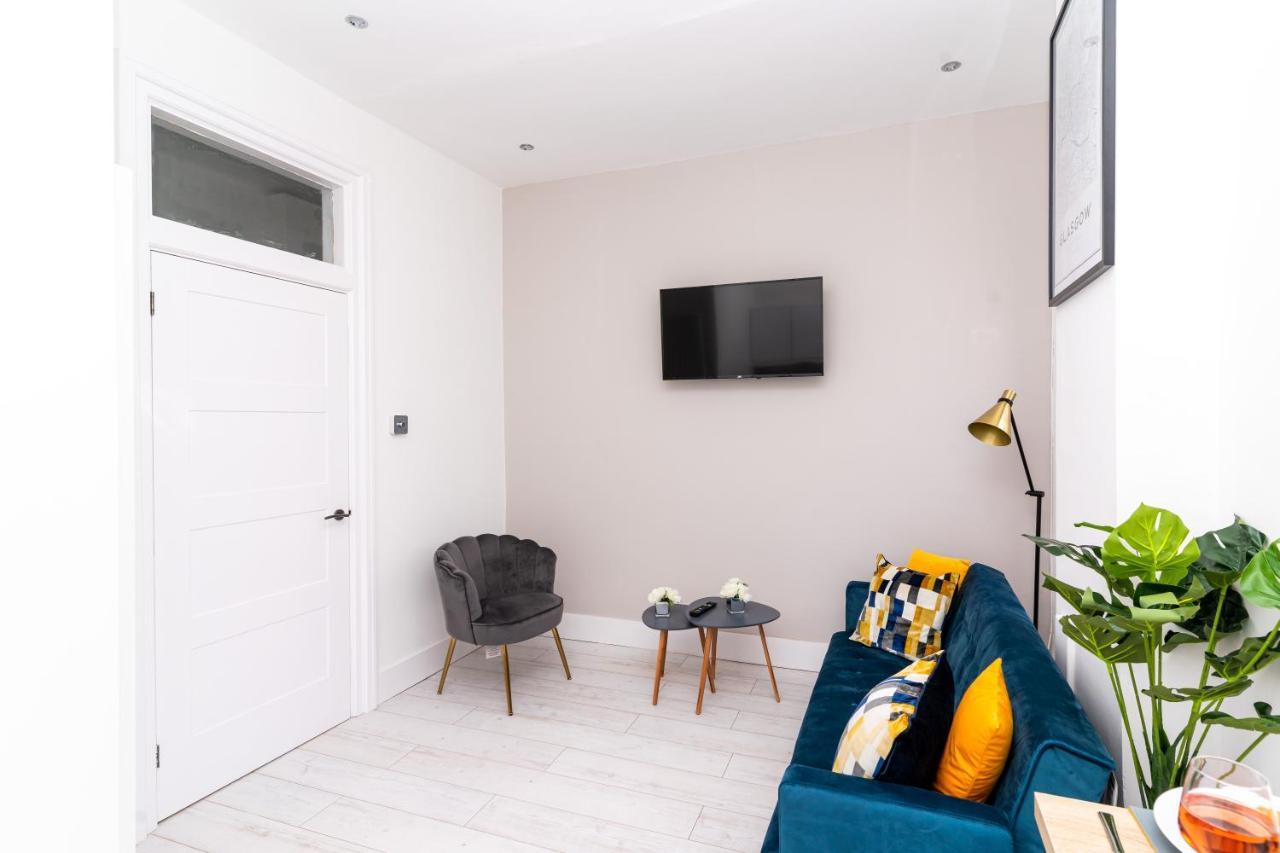 Cheerful West End Apartment: Cozy 2-Bedroom Near Glasgow City Centre Exterior photo