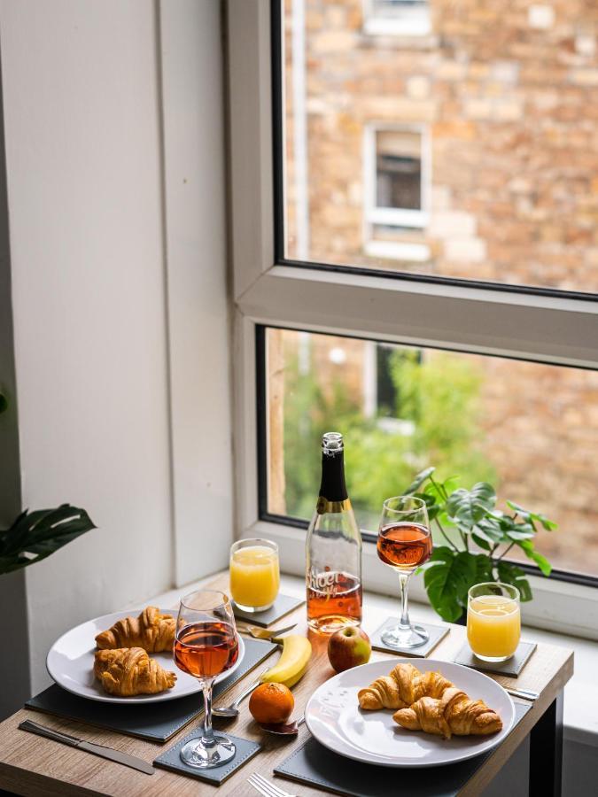 Cheerful West End Apartment: Cozy 2-Bedroom Near Glasgow City Centre Exterior photo